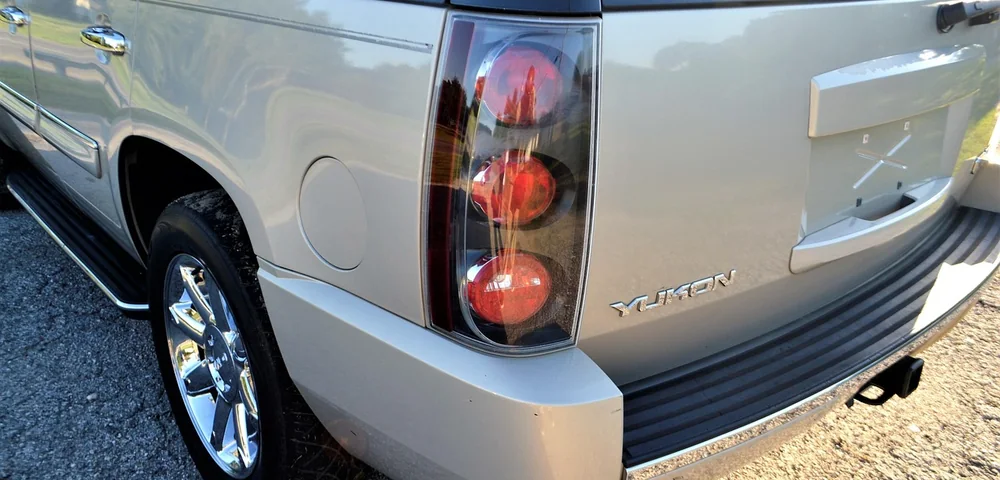 gmc yukon truck